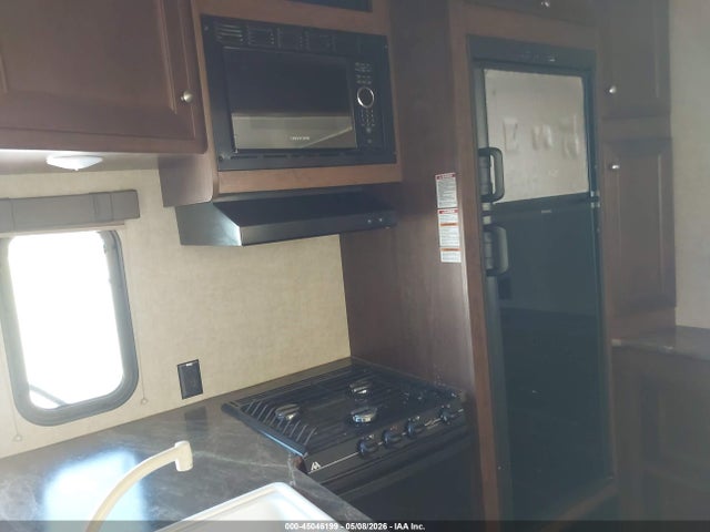 4YDT30023FF815737 Keystone Impact