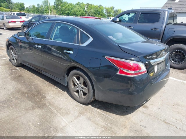 Auction sale of the 2015 Nissan Altima 2.5/2.5 S/2.5 Sl/2.5 Sv, vin: 1N4AL3AP1FN301922, lot number: 45046230
