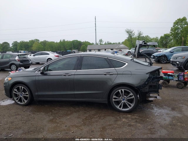 45046253 :رقم المزاد ، 3FA6P0K94KR260184 vin ، 2019 Ford Fusion Titanium مزاد بيع