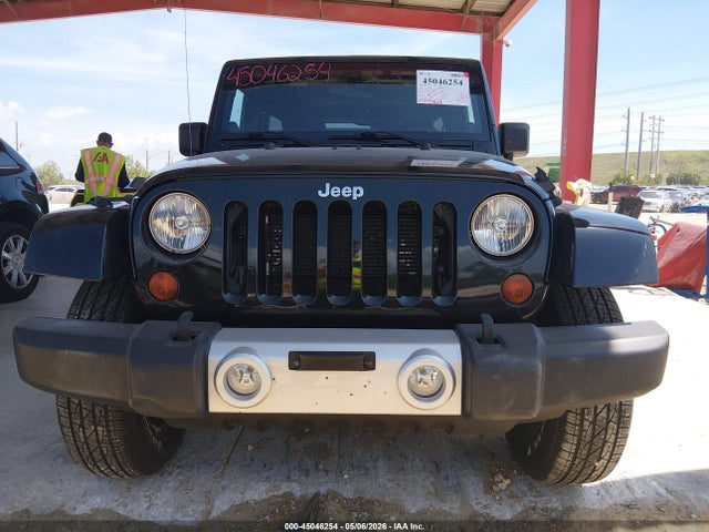 45046254 :رقم المزاد ، 1C4HJWEG5CL163402 vin ، 2012 Jeep Wrangler Unlimited Sahara مزاد بيع