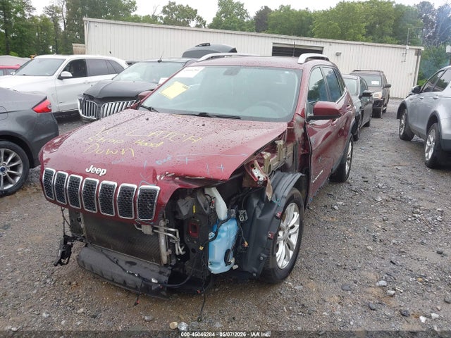 45046284 :رقم المزاد ، 1C4PJLCB5KD160638 vin ، 2019 Jeep Cherokee Latitude Fwd مزاد بيع