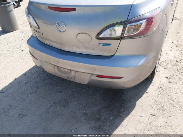 Продажа на аукционе авто 2013 Mazda Mazda3 I Sport, vin: JM1BL1U85D1704748, номер лота: 45046287