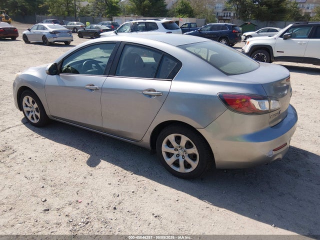 Продажа на аукционе авто 2013 Mazda Mazda3 I Sport, vin: JM1BL1U85D1704748, номер лота: 45046287
