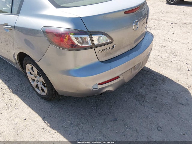 Продажа на аукционе авто 2013 Mazda Mazda3 I Sport, vin: JM1BL1U85D1704748, номер лота: 45046287