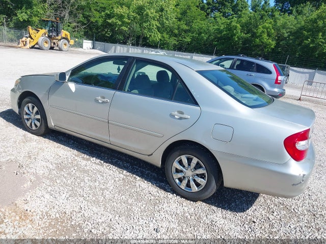 2002 Toyota Camry Le მანქანა იყიდება აუქციონზე, vin: 4T1BE32K62U079434, აუქციონის ნომერი: 45046298