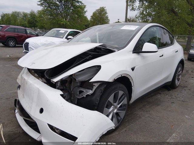 Tesla Model Y Rwd 2023 7SAYGDED7PF944426 Image 2