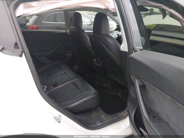 Tesla Model Y Rwd 2023 7SAYGDED7PF944426 Image 8