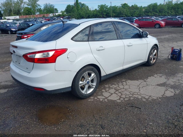 Ford FOCUS SE 2014 1FADP3F28EL366596 Image 4