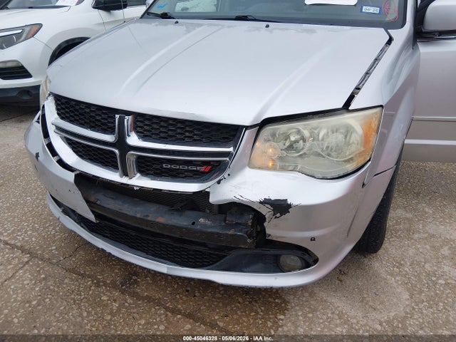 45046328 :رقم المزاد ، 2D4RN5DG9BR751669 vin ، 2011 Dodge Grand Caravan Crew مزاد بيع