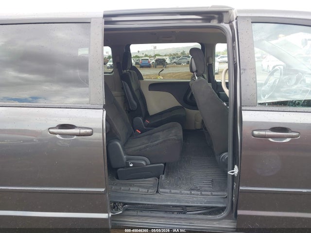 45046360 :رقم المزاد ، 2C4RDGCG9GR323587 vin ، 2016 Dodge Grand Caravan Sxt مزاد بيع