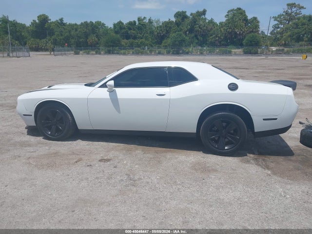 Auction sale of the 2019 Dodge Challenger Sxt, vin: 2C3CDZAGXKH560905, lot number: 45046447