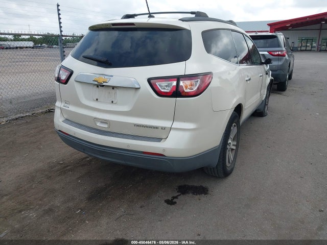45046476 :رقم المزاد ، 1GNKRHKD6FJ143249 vin ، 2015 Chevrolet Traverse 2lt مزاد بيع
