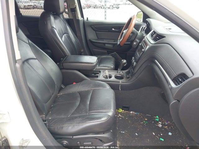 45046476 :رقم المزاد ، 1GNKRHKD6FJ143249 vin ، 2015 Chevrolet Traverse 2lt مزاد بيع