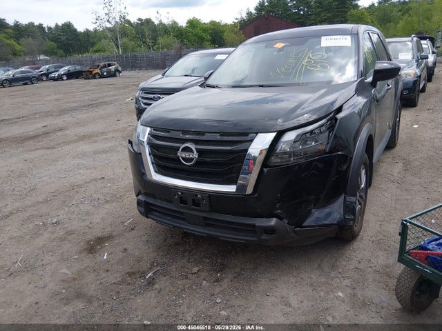 5N1DR3AC3RC285625 Nissan Pathfinder S 4wd