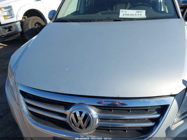 Продаж на аукціоні авто 2011 Volkswagen Tiguan S, vin: WVGBV7AX8BW560973, номер лоту: 45046525