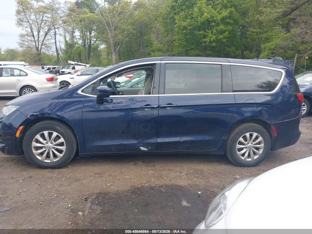 Продаж на аукціоні авто 2018 Chrysler Pacifica Lx, vin: 2C4RC1CG6JR274839, номер лоту: 45046564