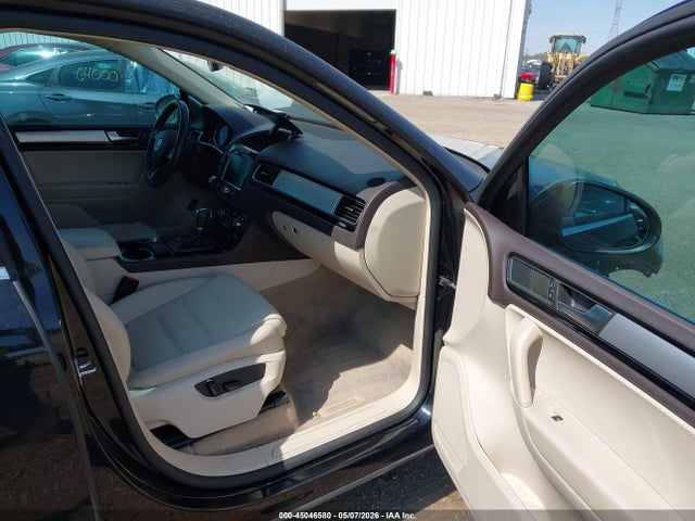 Aukcja sprzedaży 2014 Volkswagen Touareg 3.6l Sport, vin: WVGEF9BP6ED015455, numer aukcji: 45046580