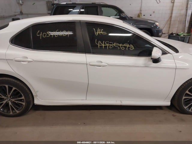 Aukcja sprzedaży 2018 Toyota Camry Le, vin: 4T1B11HK3JU081292, numer aukcji: 45046621