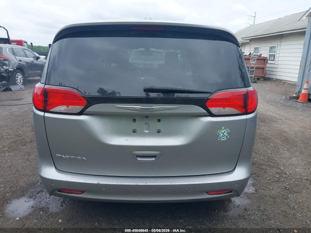 45046640 :رقم المزاد ، 2C4RC1DG7HR512870 vin ، 2017 Chrysler Pacifica Touring مزاد بيع
