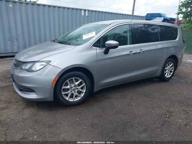 45046640 :رقم المزاد ، 2C4RC1DG7HR512870 vin ، 2017 Chrysler Pacifica Touring مزاد بيع