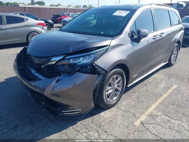 Продаж на аукціоні авто 2021 Toyota Sienna Xle, vin: 5TDJRKEC7MS033380, номер лоту: 45046706