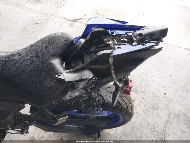 45046725 :رقم المزاد ، JYARM38E1SA019484 vin ، 2025 Yamaha Yzfr7 مزاد بيع