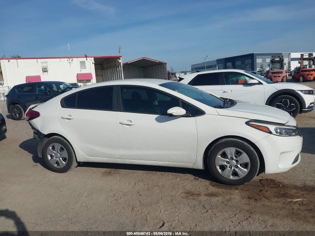 2017 Kia Forte Lx მანქანა იყიდება აუქციონზე, vin: 3KPFK4A7XHE097010, აუქციონის ნომერი: 45046743