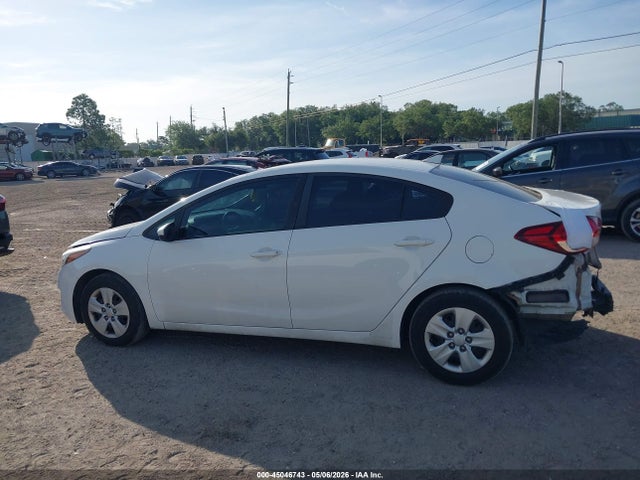 2017 Kia Forte Lx მანქანა იყიდება აუქციონზე, vin: 3KPFK4A7XHE097010, აუქციონის ნომერი: 45046743