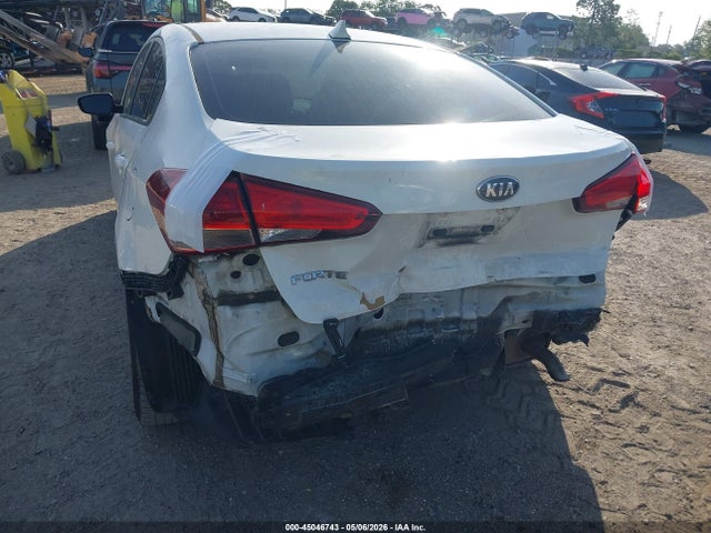 2017 Kia Forte Lx მანქანა იყიდება აუქციონზე, vin: 3KPFK4A7XHE097010, აუქციონის ნომერი: 45046743