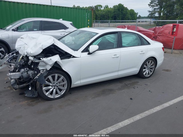 45046767 :رقم المزاد ، WAUANAF44HN005221 vin ، 2017 Audi A4 2.0t Premium مزاد بيع
