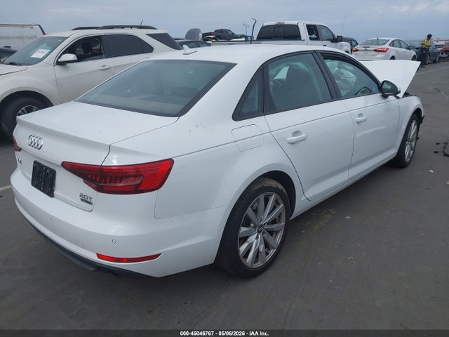 45046767 :رقم المزاد ، WAUANAF44HN005221 vin ، 2017 Audi A4 2.0t Premium مزاد بيع