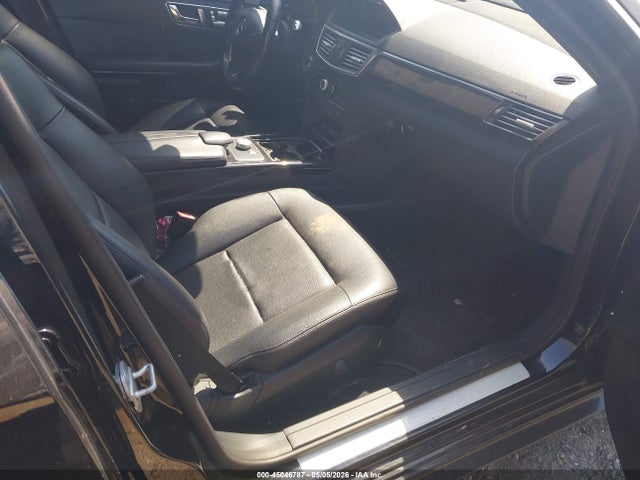 45046787 :رقم المزاد ، WDDHF8HB0BA295500 vin ، 2011 Mercedes-benz E 350 4matic مزاد بيع