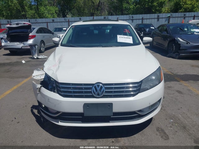 2013 Volkswagen Passat 2.0l Tdi Se მანქანა იყიდება აუქციონზე, vin: 1VWBN7A37DC123727, აუქციონის ნომერი: 45046808