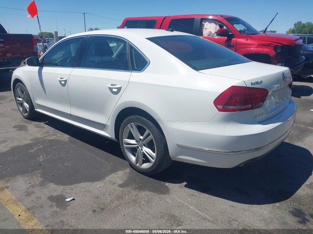 2013 Volkswagen Passat 2.0l Tdi Se მანქანა იყიდება აუქციონზე, vin: 1VWBN7A37DC123727, აუქციონის ნომერი: 45046808