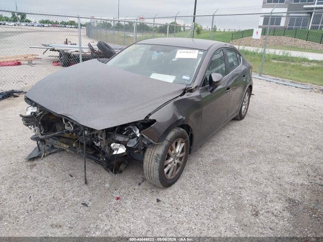45046823 :رقم المزاد ، 3MZBM1V74FM136269 vin ، 2015 Mazda Mazda3 I Touring مزاد بيع