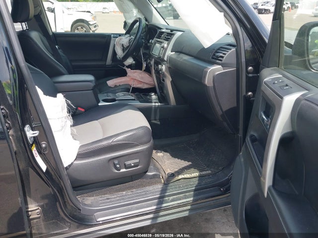 45046839 :رقم المزاد ، JTEBU5JR3G5371380 vin ، 2016 Toyota 4runner Sr5 Premium مزاد بيع