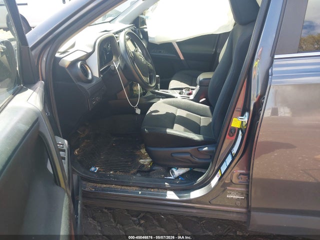 Продажа на аукционе авто 2017 Toyota Rav4 Le, vin: JTMBFREV6HJ128166, номер лота: 45046876