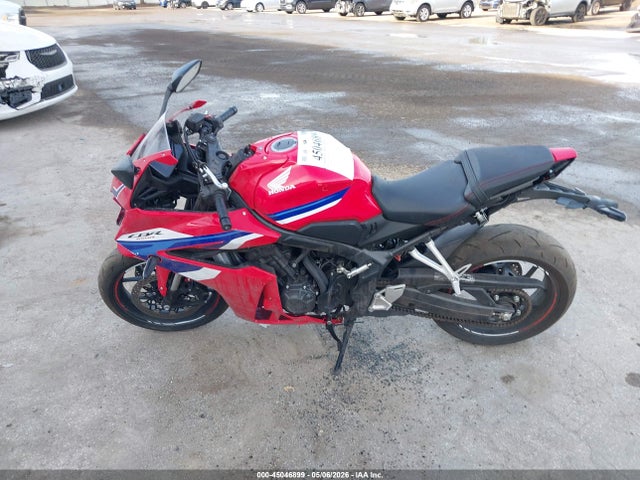 Продажа на аукционе авто 2026 Honda Cbr650 R, vin: MLHRH155XT5201693, номер лота: 45046899