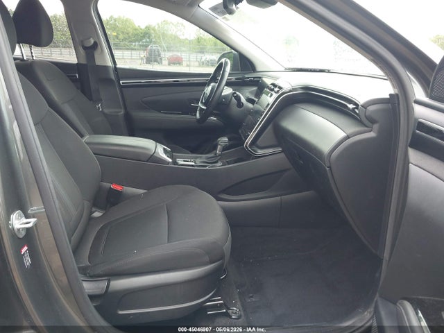 45046907 :رقم المزاد ، 5NMJFCAE1NH052467 vin ، 2022 Hyundai Tucson Sel مزاد بيع