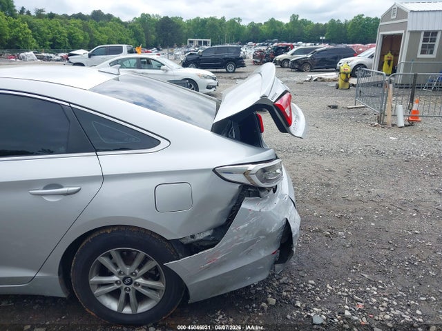 2015 Hyundai Sonata Se მანქანა იყიდება აუქციონზე, vin: 5NPE24AF9FH056833, აუქციონის ნომერი: 45046931