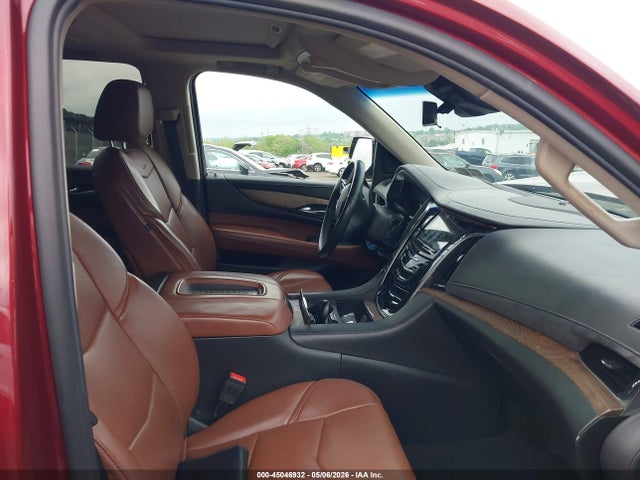 1GYS4BKJ2JR176389 Cadillac Escalade Luxury