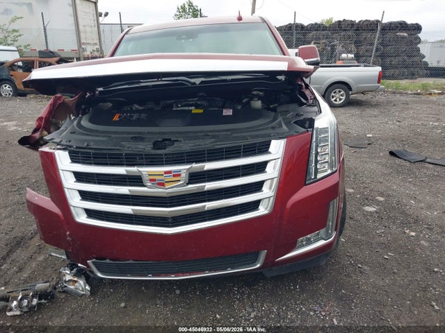 1GYS4BKJ2JR176389 Cadillac Escalade Luxury