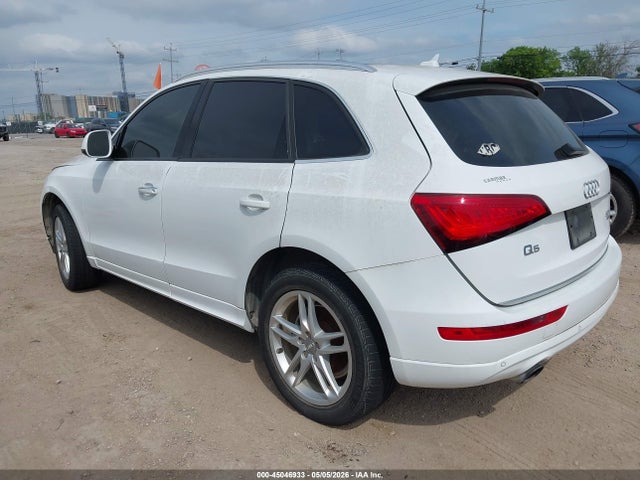 45046933 :رقم المزاد ، WA1C2AFP5HA077383 vin ، 2017 Audi Q5 2.0t Premium مزاد بيع