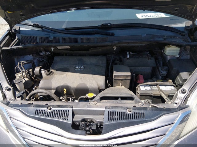 Toyota Sienna Xle 8 Passenger 2015 5TDYK3DC4FS672989 Image 10