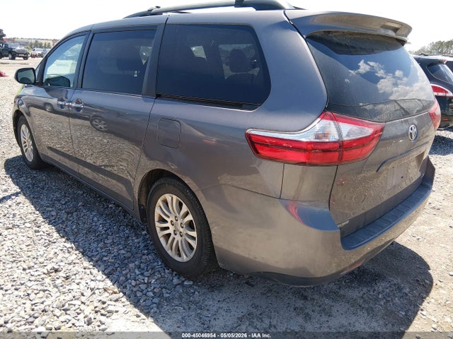 Toyota Sienna Xle 8 Passenger 2015 5TDYK3DC4FS672989 Image 3