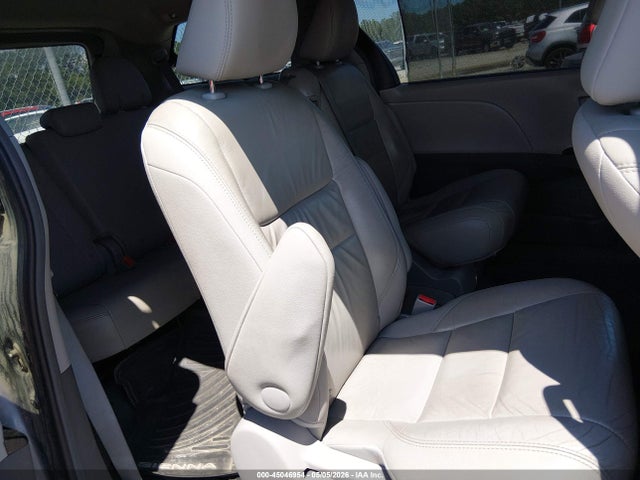 Toyota Sienna Xle 8 Passenger 2015 5TDYK3DC4FS672989 Image 8