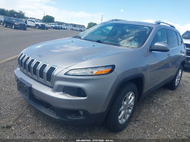 1C4PJMCB9JD528484 Jeep Cherokee Latitude 4x4