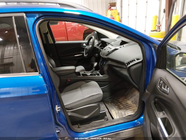 1FMCU9GD1JUD31173 Ford ESCAPE SE