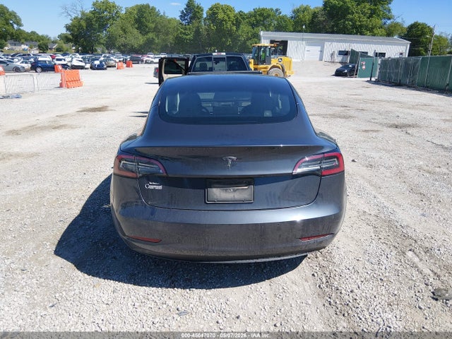 2021 Tesla Model 3 Standard Range Plus Rear-wheel Drive მანქანა იყიდება აუქციონზე, vin: 5YJ3E1EA8MF866882, აუქციონის ნომერი: 45047070