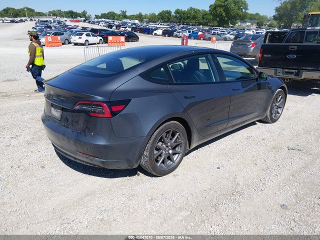 2021 Tesla Model 3 Standard Range Plus Rear-wheel Drive მანქანა იყიდება აუქციონზე, vin: 5YJ3E1EA8MF866882, აუქციონის ნომერი: 45047070